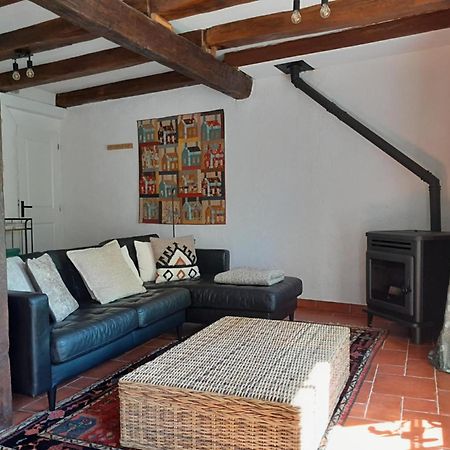 Gite "La Petite" Saint-Benoit-du-Sault Zewnętrze zdjęcie