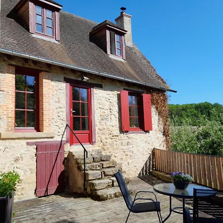 Gite "La Petite" Saint-Benoit-du-Sault Zewnętrze zdjęcie